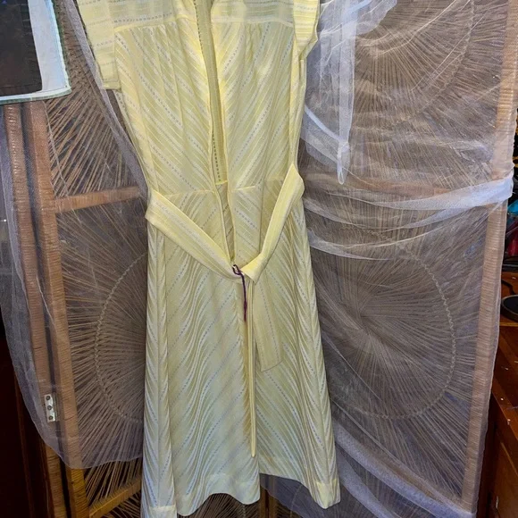 Vintage Yellow Dress ๐ - Picture 1 of 7